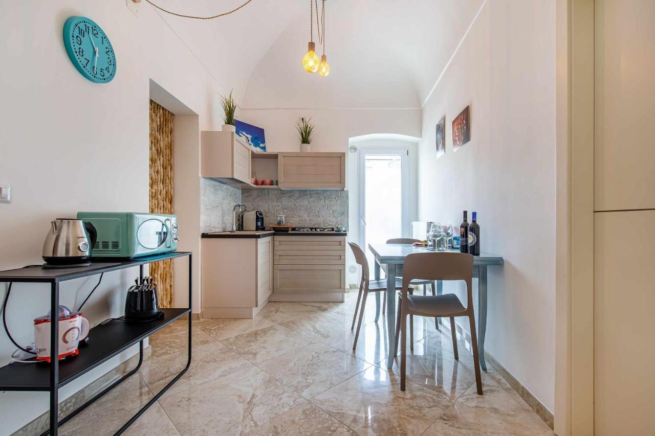 Zephir Apartments Brindisi Exterior photo